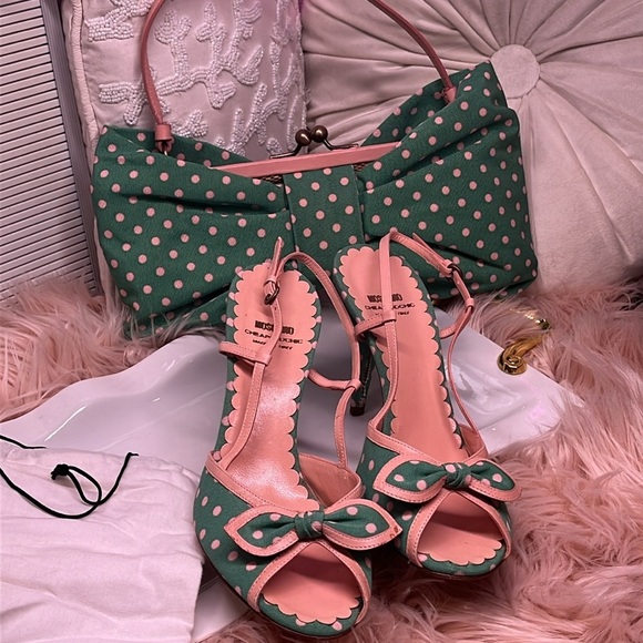 MOSCHINO VINTAGE SET Shoes & Purse - Picture 11 of 11